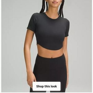 Lululemon hold tight crop top